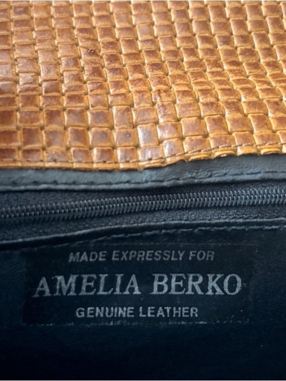 Rare Vintage Amelia Berko Woven leather clutch with strap - Picture 2 of 5